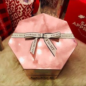 Victorias Secret LOVE Gift Set